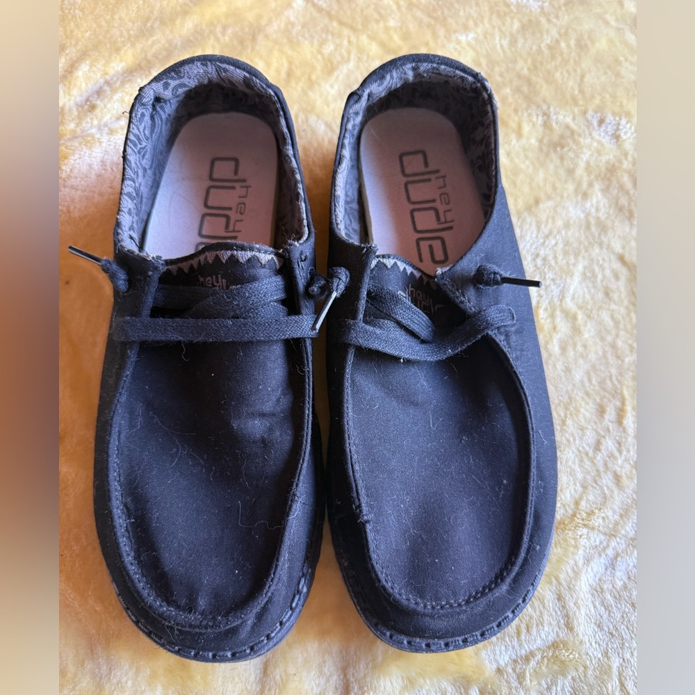 Hey Dude Women's Black Moccasins